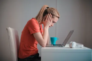 Sedam znakova koji otkrivaju ženu sa 'sindromom Petra Pana'