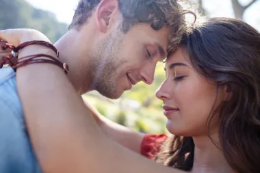 Tri stvari koje trebate učiniti ako su intimni odnosi na početku veze loši