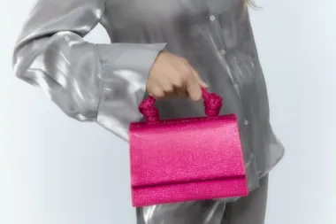 Dodaj malo šljokica: Pronašle smo torbice koje će upotpuniti party look