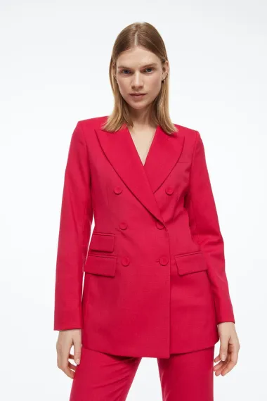Pantone je proglasio hit boju za 2023. - i već dominira high street kolekcijama