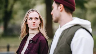 8 znakova da si partnera stavila na pijedestal, a sebe zanemarila