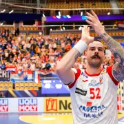 Jesi li ga primijetila? Obožava Hajduk i tetovaže i definitivno je 'prvi brk' naše rukometne reprezentacije