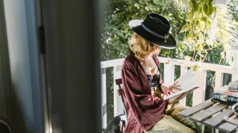 Zaboravi na 'Pedeset nijansi' - ovi erotski romani uljepšat će ti mjesec ljubavi