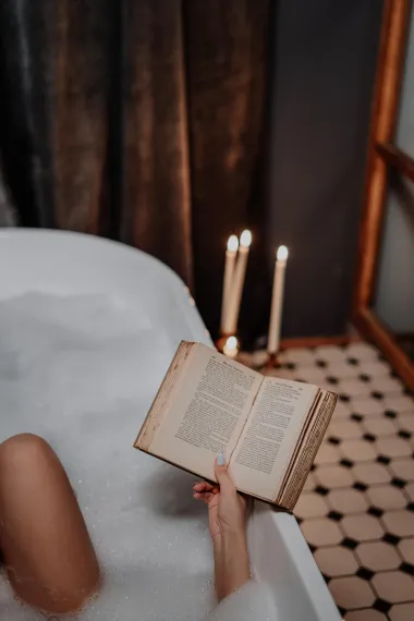Kako provesti Valentinovo? Donosimo top prijedloge za (ne)romantičare