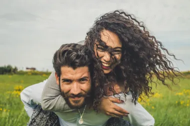 Istraživanje otkrilo kako muškarci više preferiraju žene s dugom kosom