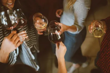 Ispravak jer istraživanje nije potvrdilo kako bi čaša crnog vina mogla imati učinak kao sat vježbanja