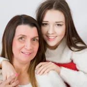 Gdje je granica? Mogu li mame i kćeri biti najbolje prijateljice?