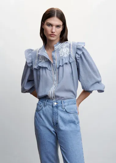 Obožavamo: 15 romantičnih bluza i košulja za svaki proljetni look