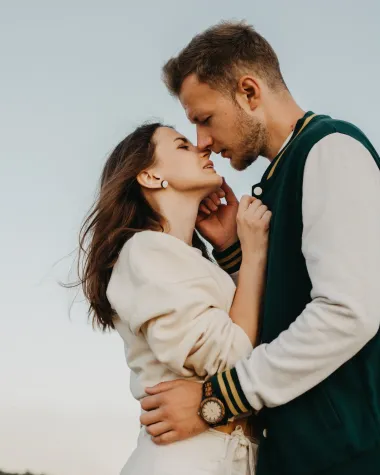 Proljetne seks poze koje će zagrijati vaš uspavani ljubavni život