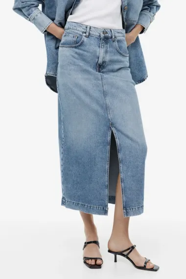 Kako nositi maksi suknju? Imamo sjajne outfit ideje i top modele za proljeće