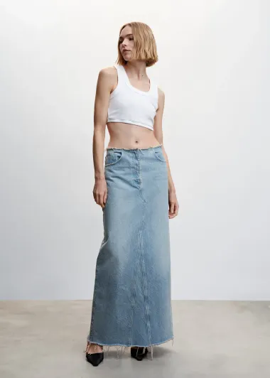 Kako nositi maksi suknju? Imamo sjajne outfit ideje i top modele za proljeće