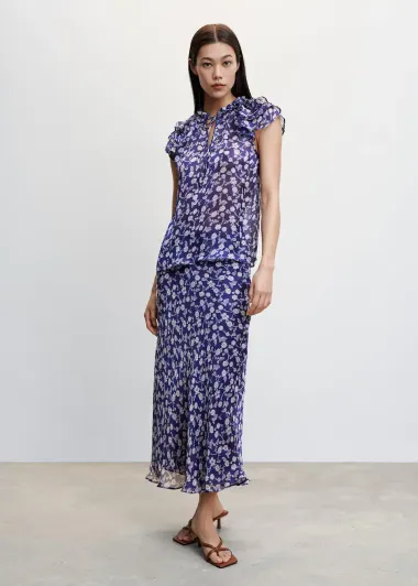 Kako nositi maksi suknju? Imamo sjajne outfit ideje i top modele za proljeće