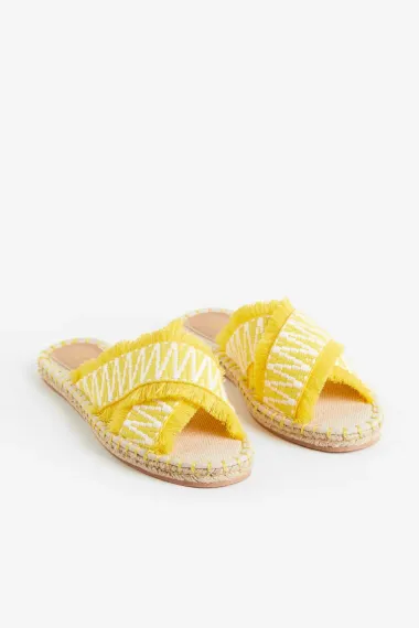 Najljepše espadrile za sve proljetne i ljetne outfite - od prugastih od zlatnih