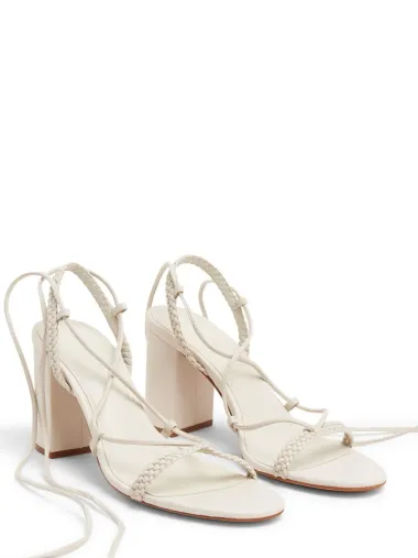 Voliš dizajnerske sandale? Pronašle smo modele na sniženjima koji će začiniti svaki look