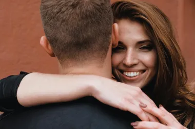 Znakovi koji otkrivaju da je ON dobar u krevetu – i prije nego što se uvjeriš u to