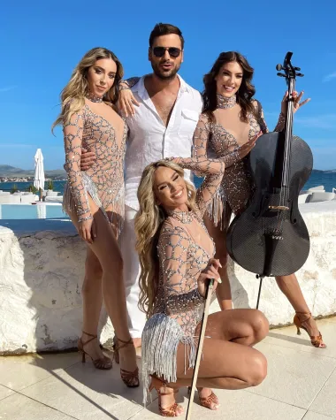 Hauser violončelom oživio latino hit 'Obsesión'
