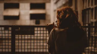 Ako uočiš ove znakove, moguće je da imaš toksičan odnos sama sa sobom