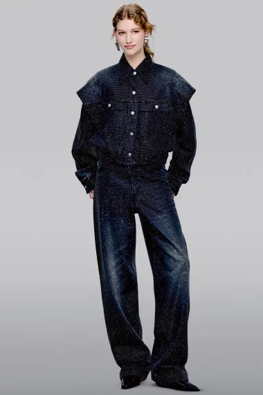 Zavirile smo u H&M Studio kolekciju kojom dominira glamur i crna