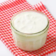 Zdravlje na tanjuru! Znaš li zašto je dobro često piti kefir?