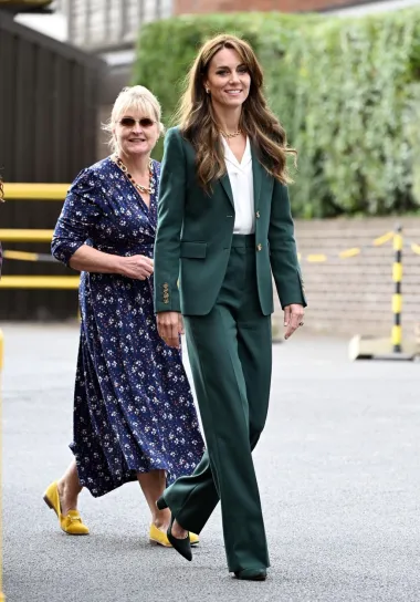 Kate Middleton je još jednom pokazala kako se isplati uložiti u dobro odijelo
