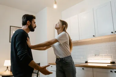 7 znakova koji pokazuju da trebaš pustiti partnera - čak i ako ga voliš