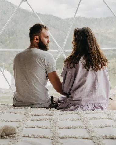 7 znakova koji pokazuju da trebaš pustiti partnera - čak i ako ga voliš