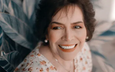 Maksimalno uživaj: 5 najboljih poza za 'igrice u krevetu' nakon menopauze