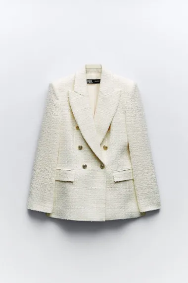 Obožavala ih je i Coco Chanel: Elegantni komadi od tvida vladaju i ove sezone