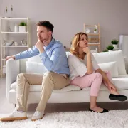 Zašto parovi ostaju skupa čak i kad im više nije lijepo u vezi