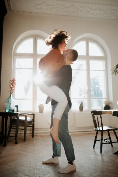 Jesi li znatiželjna? Horoskop otkriva koja je intimna poza idealna za tebe