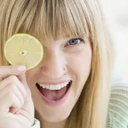 Nedostatak vitamina C: ovo je 5 čestih, ali neočekivanih simptoma njegova manjka