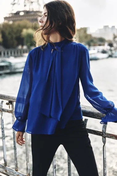 Vječna klasika: Košulje i bluze za savršene dnevne kombinacije