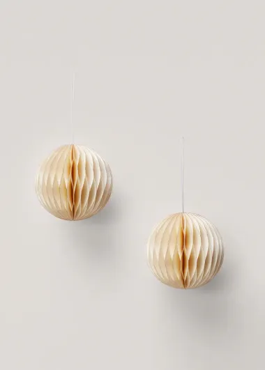 Zara i Mango Home imaju najšarmantnije božićne ukrase od papira