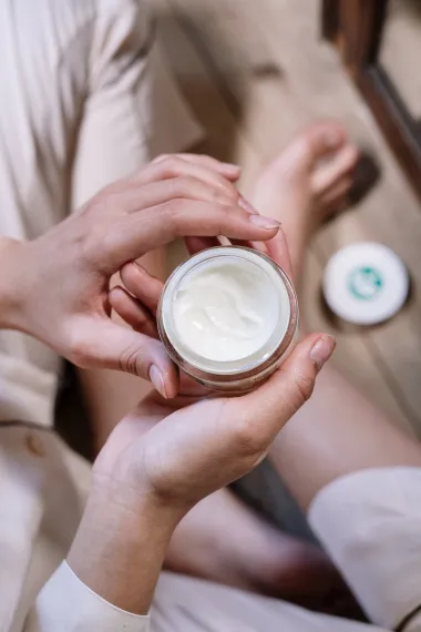Zašto je retinol važan u njezi kože i kako ga uključiti u svoju beauty rutinu?