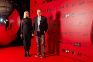 Popularni magazin, Extravagant, u stilu je proslavio svojih 20 godina postojanja