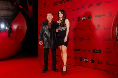 Popularni magazin, Extravagant, u stilu je proslavio svojih 20 godina postojanja