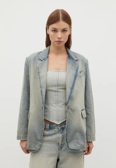 Košulje, bluze i sakoi od trapera - fantastični modeli iz Manga, Zara i Reserveda