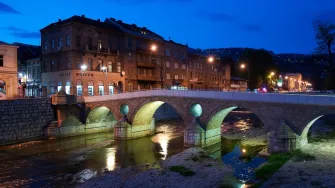 Što posjetiti u Sarajevu? Grad kontrasta okružen prekrasnim planinama