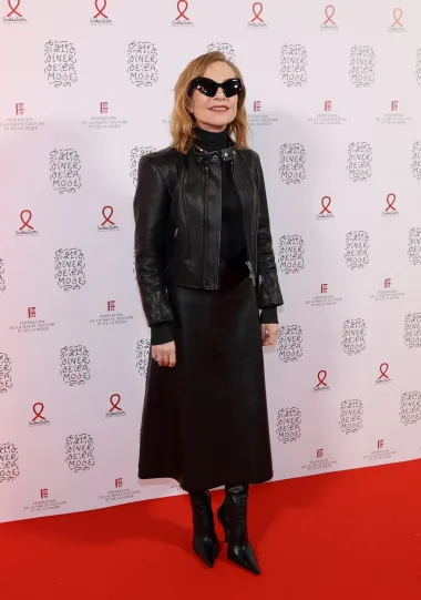 Elegantna i svoja: Isabelle Huppert simbol je francuskog šika – i sa 70 godina