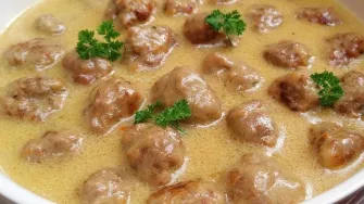 Mekane ćufte u ukusnom umaku - omiljeno jelo malih i velikih