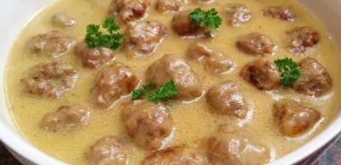 Mekane ćufte u ukusnom umaku - omiljeno jelo malih i velikih