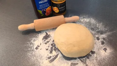 Recept za domaće pahuljaste buhtle koje vraćaju u djetinjstvo
