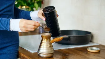 Jednostavan trik za slađu kavu, bez mlijeka ili šećera