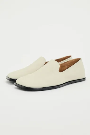 Zara je predstavila pet modela cipela koji će se uklopiti u svaki stil