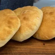 Mekane i ukusne lepinje, evo kako ih napraviti