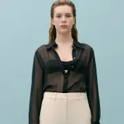 Svi žele ove komade: U Mango je stigla kolekcija Victorije Beckham i postala hit