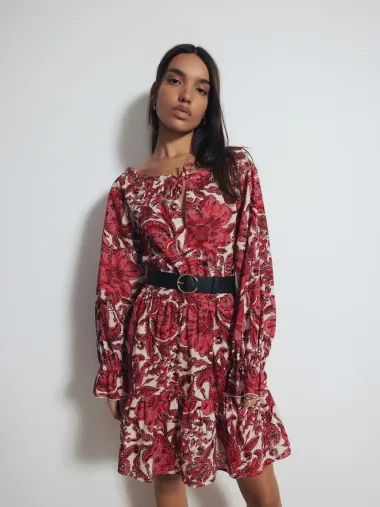 Kratke i lepršave haljine s uzorkom u 18 šarmantnih modela