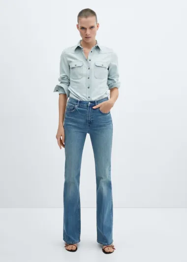 Na modnu scenu vraćaju se 'bootcut' traperice. Otkrivamo gdje pronaći najbolje modele