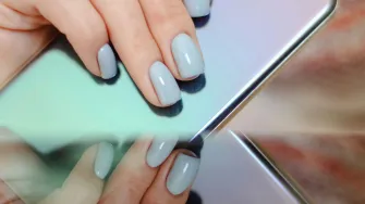 Plave manikure su hit, a na Instagramu smo pronašle sjajne ideje