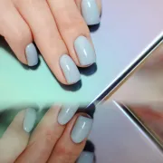 Plave manikure su hit, a na Instagramu smo pronašle sjajne ideje